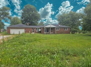 113 E Cemetery Rd, Fillmore, IN 46128