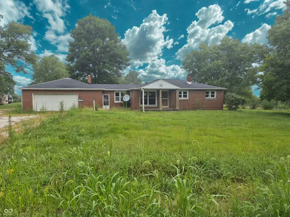 113 E Cemetery Rd, Fillmore, IN 46128