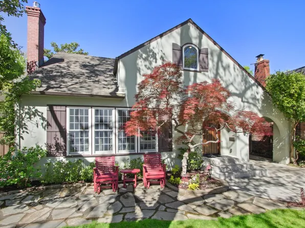 922 42nd St, Sacramento, CA 95819