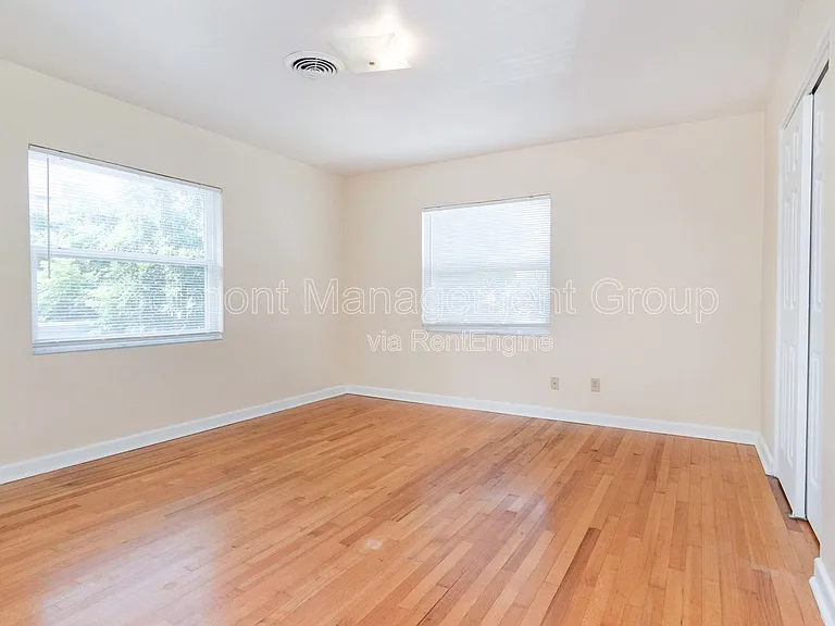 94 Columbia St #4 — Photo 9