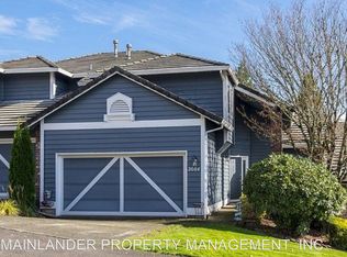 2084 Sunray Cir, West Linn, OR