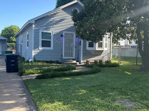 202 E 34th St, Houston, TX 77018