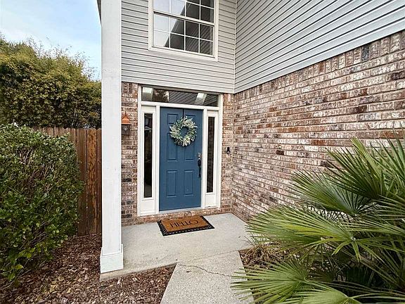 4th image of 3110 Leesburg Sq