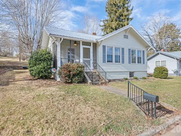 57 Fiddle Dr, Canton, NC 28716