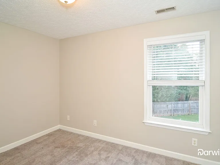 1546 Beaconcrest Cir — Photo 9
