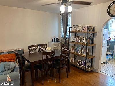 5th image of 4425 Princeton Ave