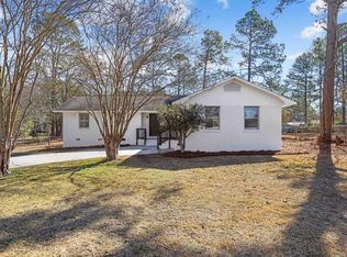 2209 Meadowbrook Dr, Tifton, GA 31794