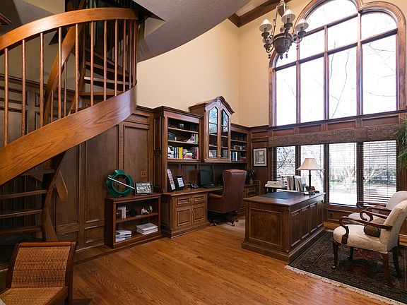 2nd image of 1416 Woodbury
