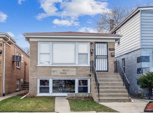 7517 W 63rd Pl, Summit, IL 60501