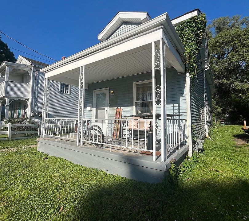 1st image of 617 Van Roberts Pl