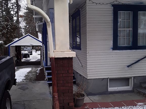 Security camera & sensor floodlights