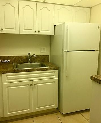 4th image of 9483 SW 76th St APT N1
