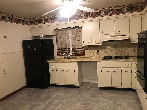 Big spacious open kitchen