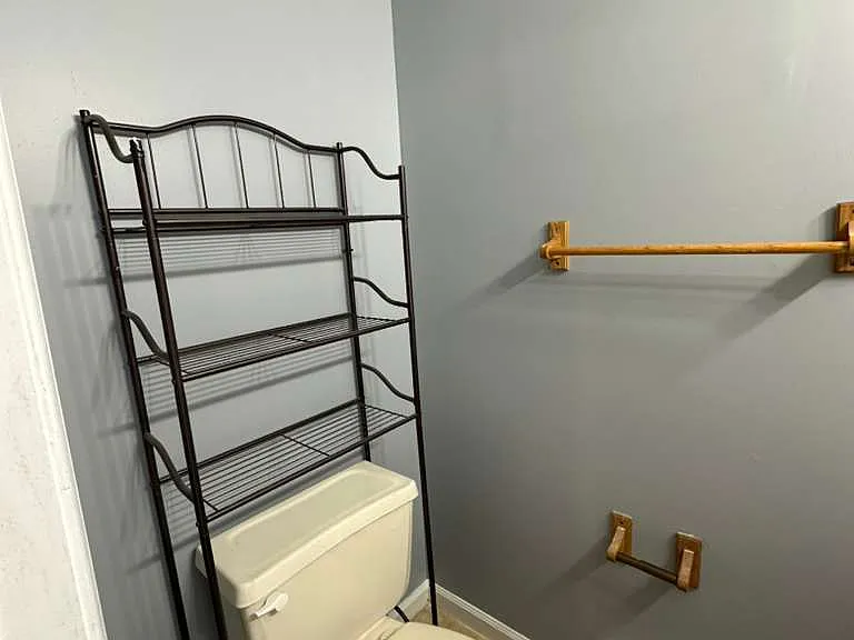 176 Lincoln St #9 — Photo 6