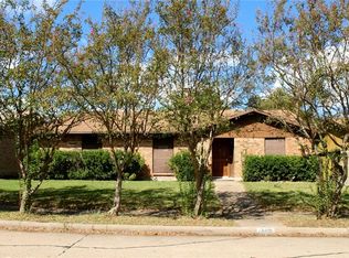 3409 Overglen Dr, Garland, TX 75043