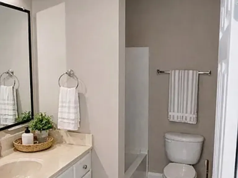 900 Dean Lee Dr #408 — Photo 6