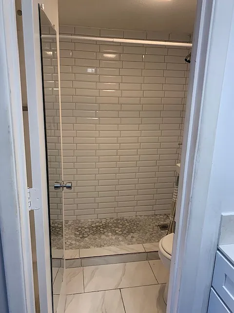 1 bed, 300 sqft, $1,900 — Photo 4