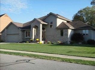 3851 Oriole Dr, Columbus, IN 47203