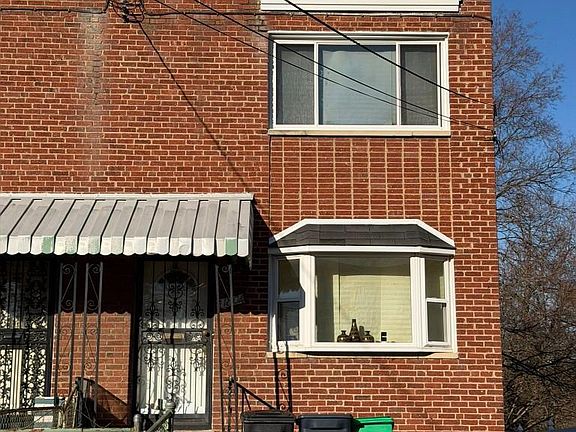 2nd image of 1804 Longfellow St