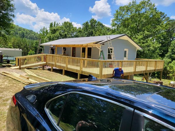 875 Maddox Farm Rd