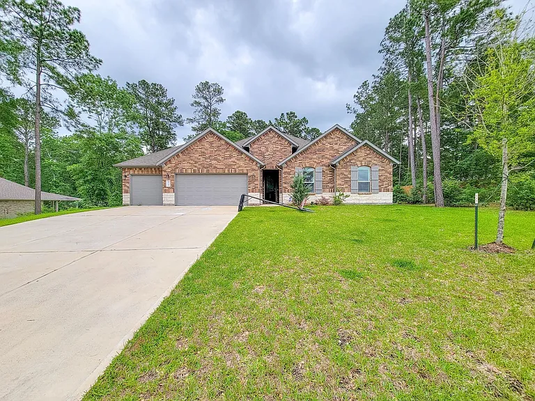 129 Jim Hall Ln — Photo 3