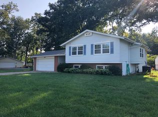 607 N 10th St, Mascoutah, IL