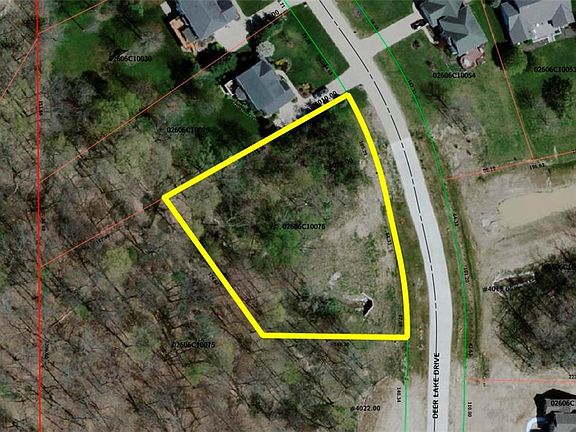 4th image of 4016 Deer Lake Dr
