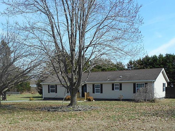 3rd image of 6539 Cabin Ridge Rd