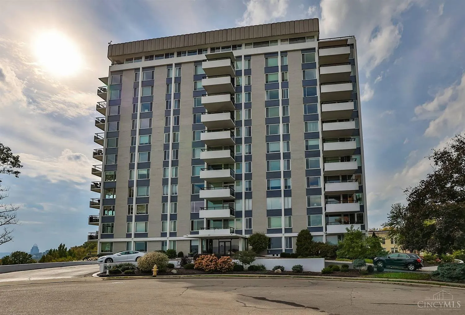 2401 Ingleside Ave Unit 3D photo 1