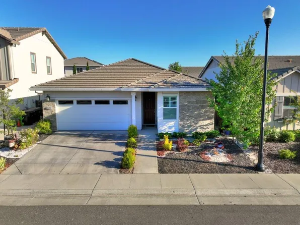 9049 Hourglass Cir, Roseville, CA 95747