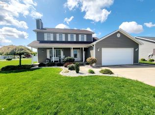 821 W Gardner Rd, Bellevue, OH 44811