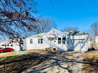 1243 Bakewell Dr, Saint Louis, MO 63137