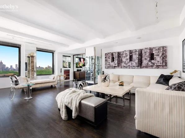 1010 5th Avenue image 4 of 16