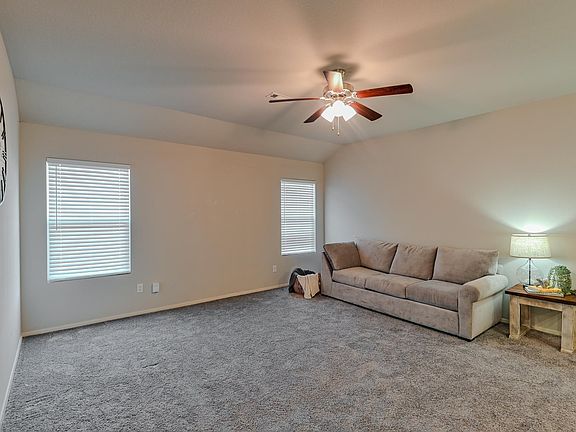3rd image of 4440 Olympic Dr