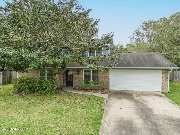 1713 Mary Ann Dr, Gautier, MS 39553