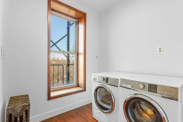 Rented by Level Group | media 6