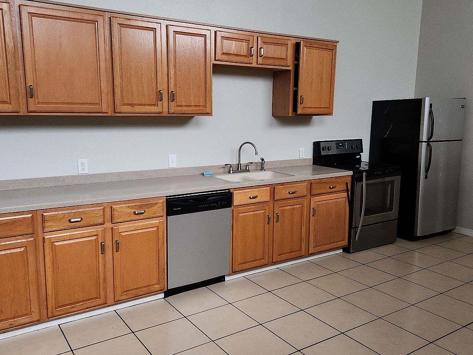 1st image of 502 S Washington St APT 3