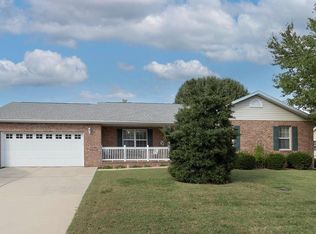 14 W Poplar St, New Baden, IL
