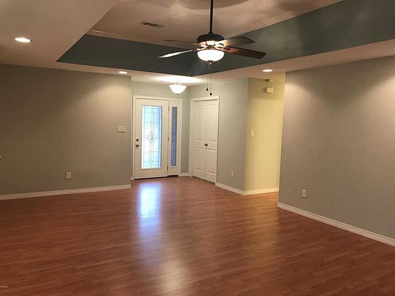 4th image of 1801 Piney Ln