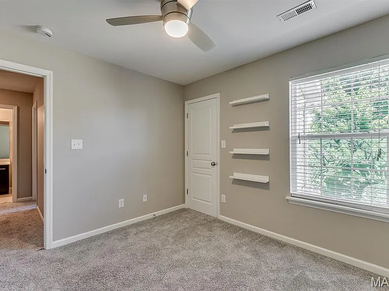 529 Parkgate Dr — Photo 25