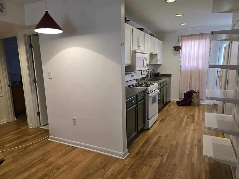 575 Flat Shoals Ave SE #8 — Photo 5