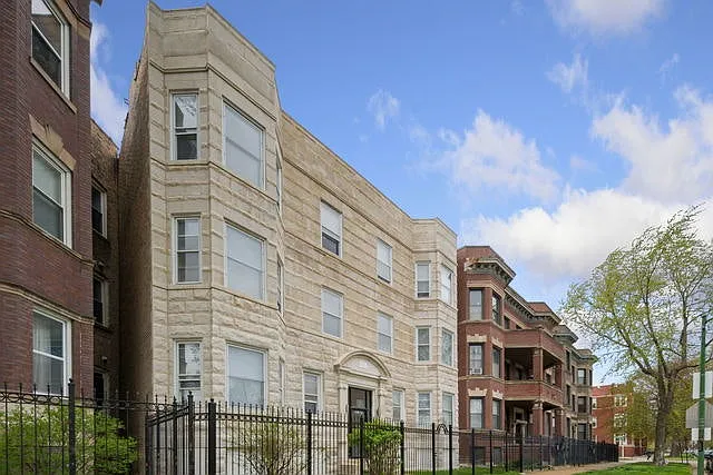 6112 S Ingleside Ave #3N — Photo 2