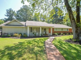 102 Brookwood, Starkville, MS 39759