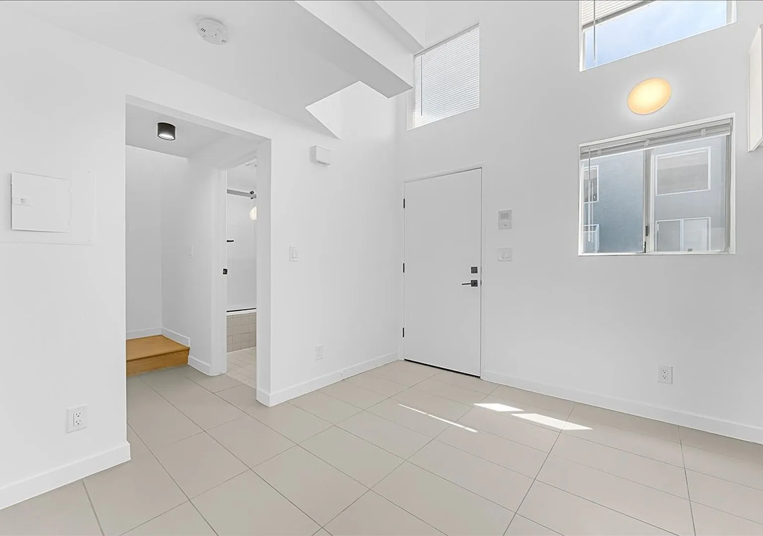 Loft Apartment - High Ceilings - Echo Park! — Photo 3