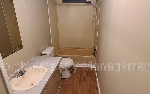 5th image of 1215 Mills Ave