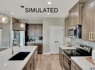 527 N 108th St, Lincoln, NE 68527