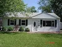 490 Parkway St photo 1