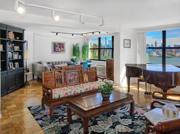 7004 Boulevard East APT 34E, West New York, NJ 07093