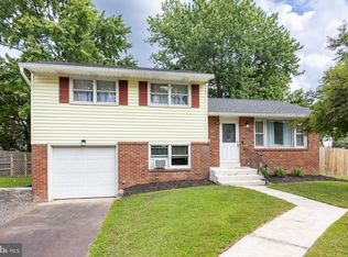 7 W Church Rd, Telford, PA 18969