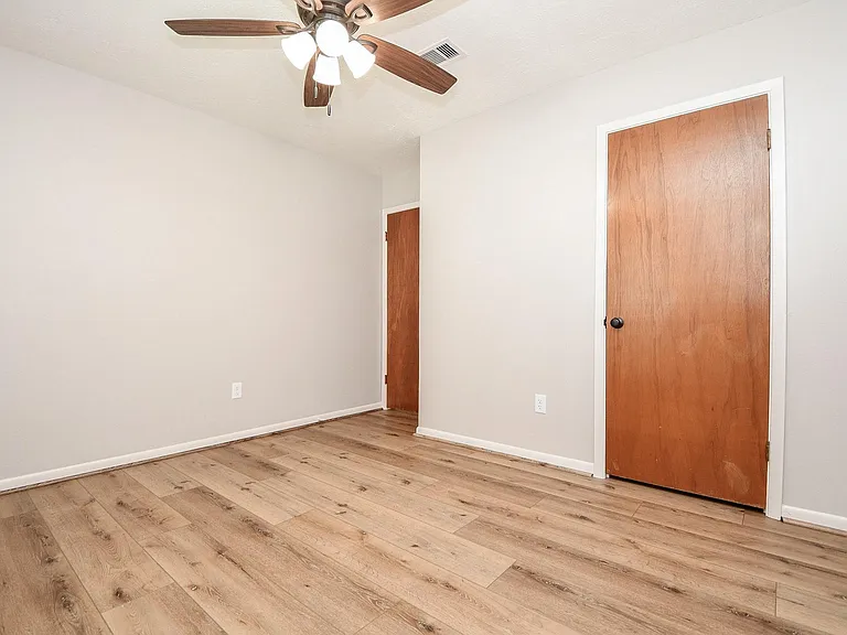 2303 Willow Blvd — Photo 28